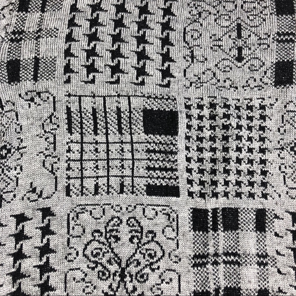 Multi-Patterned Houndstooth Mock Neck Knit Sweater - image 7